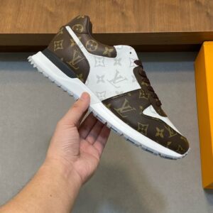 Lv Run Away