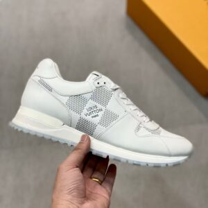Lv Run Away