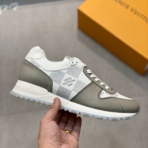 Lv Run Away