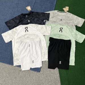 Short t-shirt On Cloud