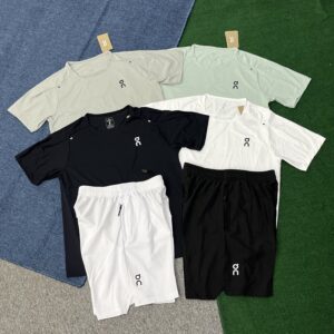 Short t-shirt On Cloud